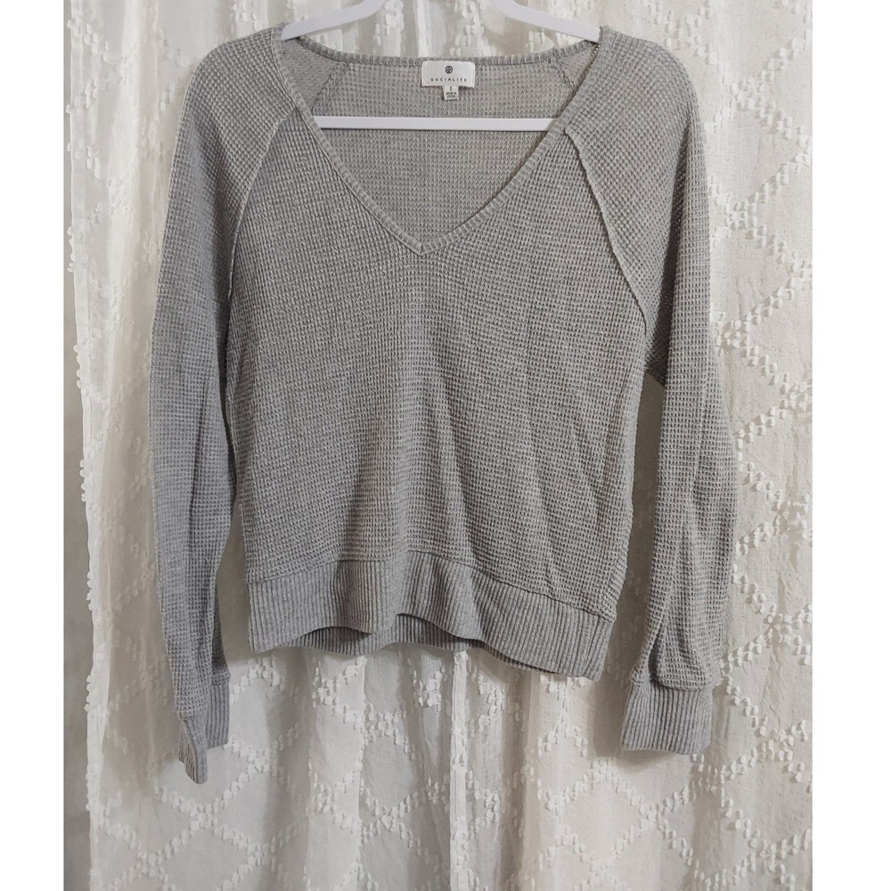 Socialite Womens Gray Waffle Knit V-Neck Raglan Sleeve Sweater Size Small